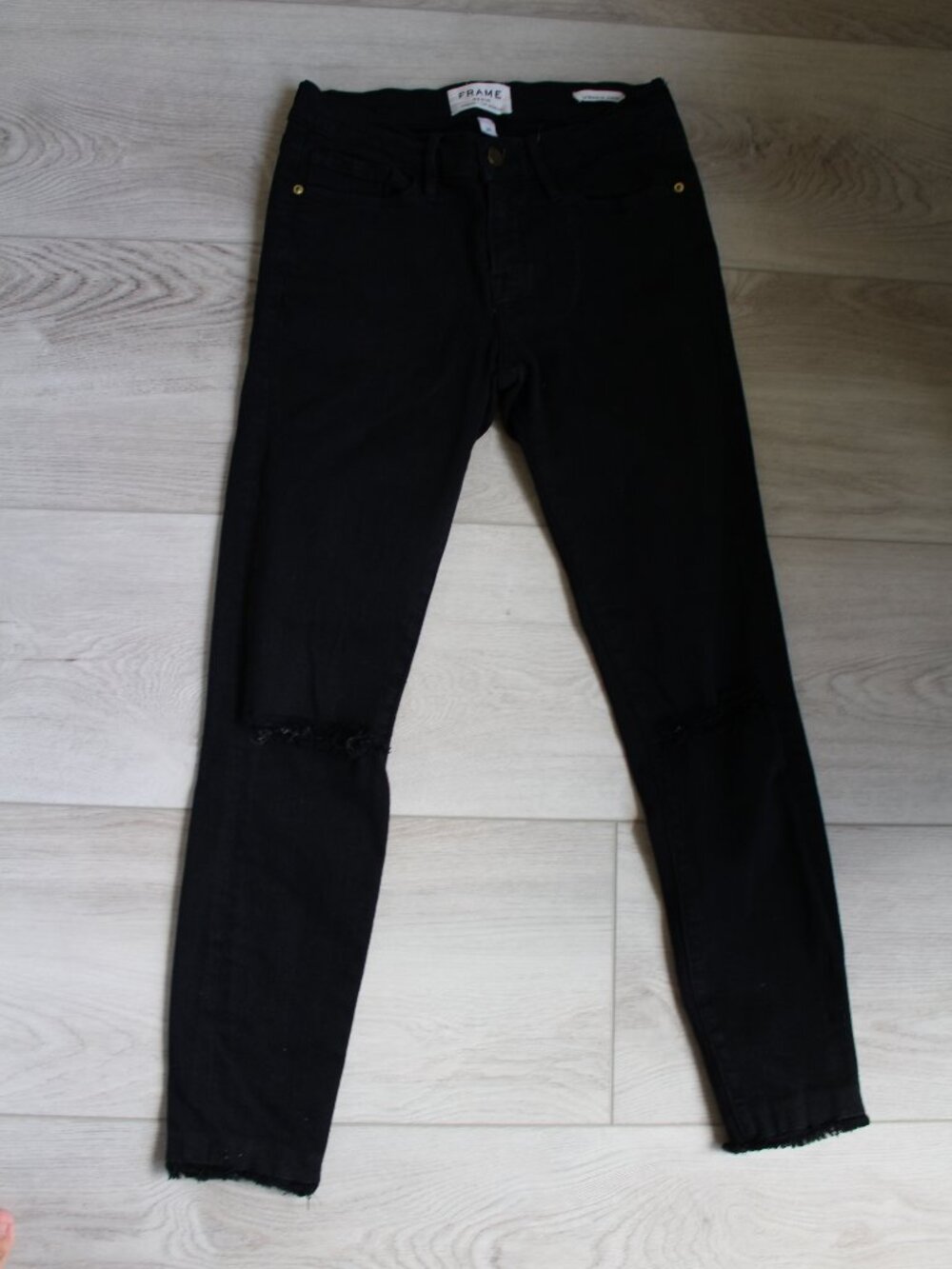 Frame Denim Distressed Low Rise Black Skinny Jeans Women's 26